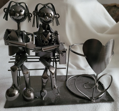 Metallfigur liebespaar auf - metallfigur,